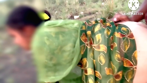Hot Indian babe with hairy pussy gets fucked in outdoor
