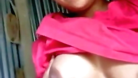 Hot amateur porn video of a hairy brunette taking off