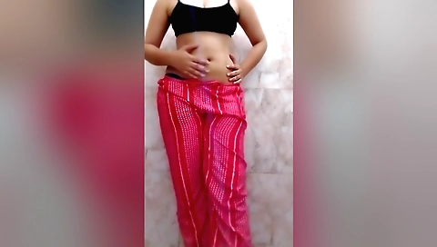 Solo female in desi step sister bathing in hot hd porn video