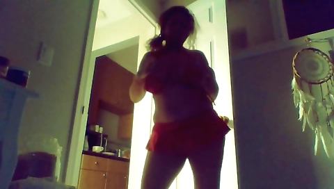 Busty amateur brunette chick shows off her body in camera clip