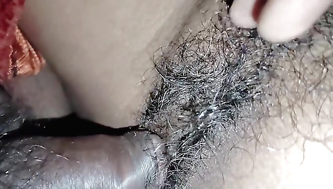 A hairy pussy creampie in a hot amateur porn scene