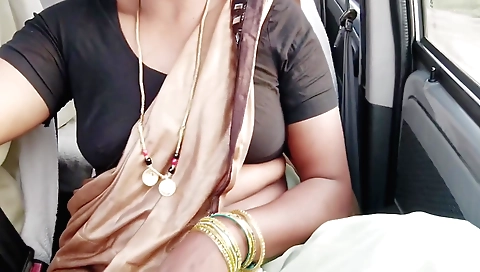 Indian amateur video showing a slut sucking a dildo