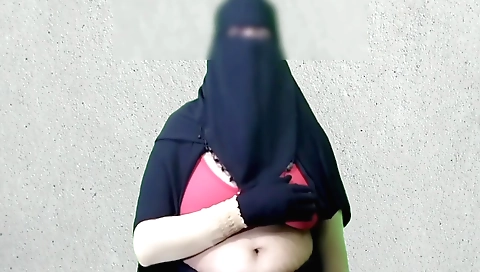 Indian girl with small body and a little pussy 18+ video