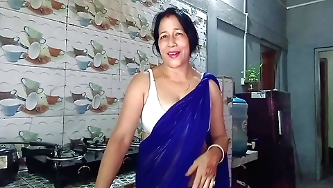 Solo female making a blowjob and making a blowjob vid