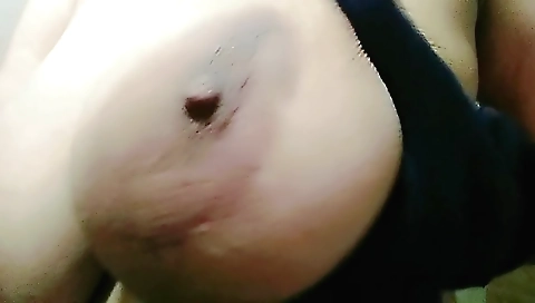 Busty indian babe is showing her sexy big tits 002