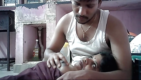 Indian brunette shows her butt to her boyfriend on web camera