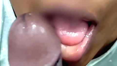 Blonde girl loves to blow a dick in this hd porn clip