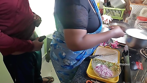 Indian porn video with a hot amateur babe jerking off