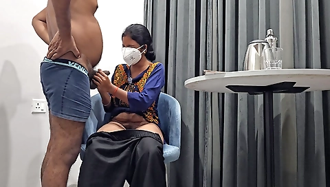 Brunette sexhijab in desi style handjob in the bed