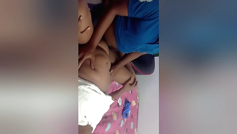 Indian girl with a hot face gets a nice sex with her partner