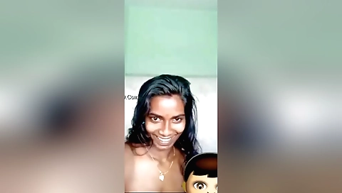 Sexy brunette mallu girl shows her tits and ass 001
