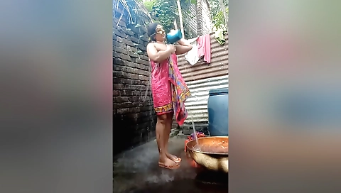 Stunning amateur step sister pissing in hot shower scene