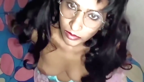 Indian guy fucks her pussy and ass in amateur porn