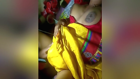 Indian brunette loves to fuck her lover in her bedroom