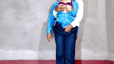 Indian brunette milf fucks in office in homemade porn