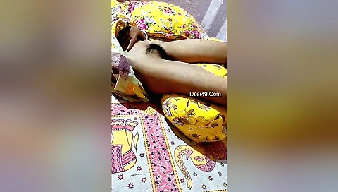 Amateur indian girl rubs pussy and clit at home webcam