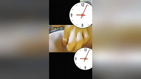 Indian beauty shows off her sexy ass in a solo video