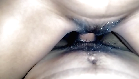 Indian girl is in the oyo hotel room with hindi porn