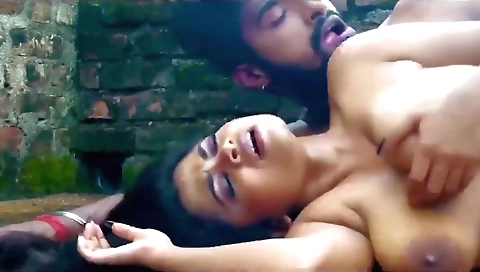 Fubomeraon enjoys outdoor sex with a horny partner