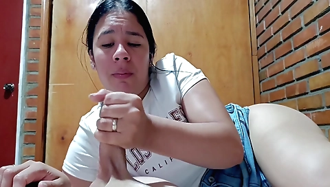 Indian woman gives me a handjob and makes me fuck her