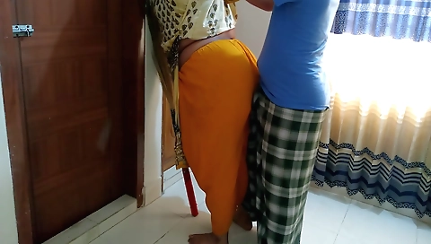 My hubby is in the kitchen as I'm washing and cumming