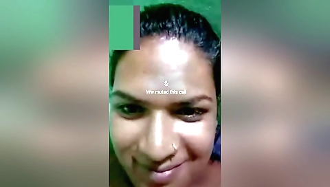 Hairy brunette indian bhabhi shows her big boobs and pussy