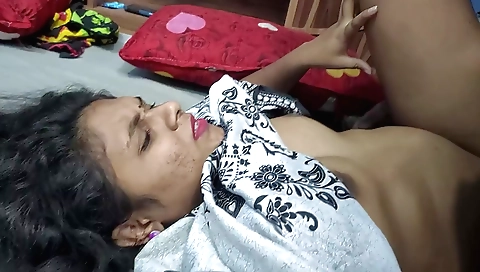 Indian teacher with big ass and big boobs fucks a boyfriend