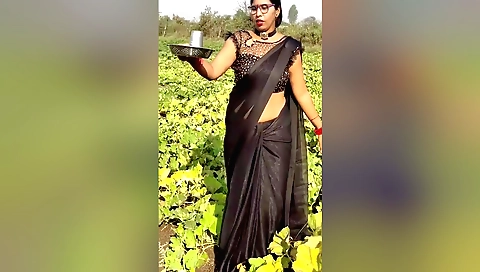 Beautiful cook shows her cooking passion and her body