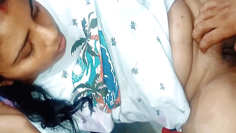 Hotties face getting fingered and slapped by husband and her stepbro