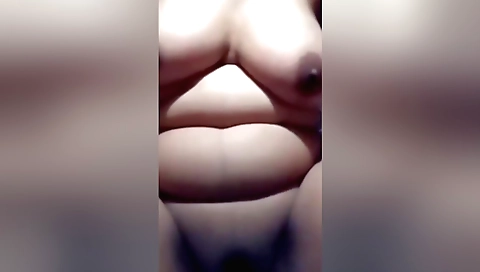 Indian teen with big booty shows herself in front of boyfriend