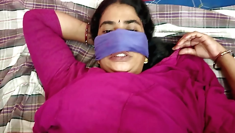 Busty indian chick gets her butt fucked in reverse position