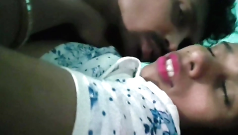 Indian hottie fucks her neighbor in an amateur vid