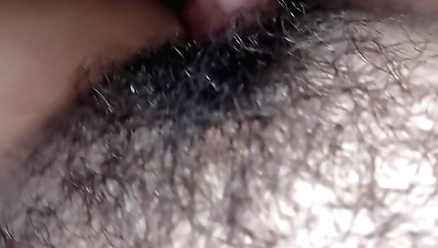 Hairy teen girl has an amateur sex video with the boyfriend