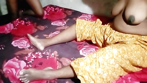 Indian chick with big boobs gets nailed in her ass