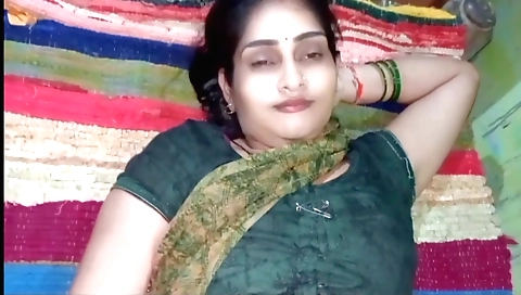 Brunette indian girl gets her cunt fucked on the bed
