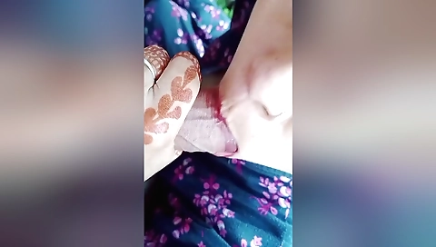 Indian girl gets fucked in her homemade amateur video