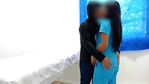 Indian nurse sex in the hospital to the patients home