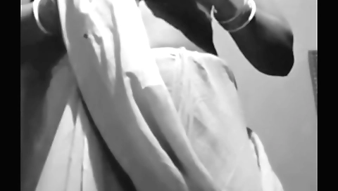 Amateur indian solo female video filmed in the beach