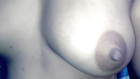 Indian girl is alone with her boyfriend and has sex