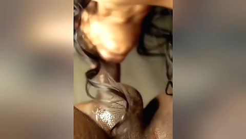 Indian babe gets her lips opened by guy with a big ass