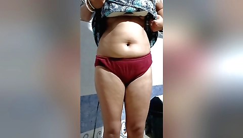 Indian hairy pussy video with an amazing hairy twat