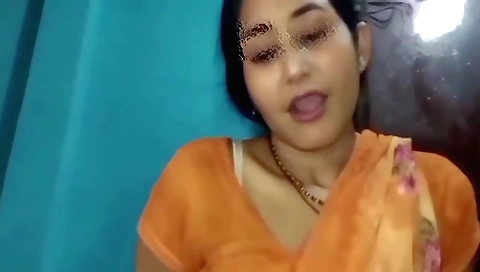 Indian hottie taking her boyfriend's cock in POV video