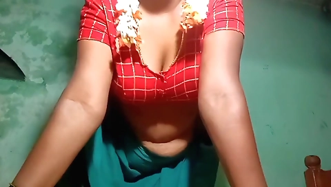 Horny man cums in her wet pussy while she gets fucked