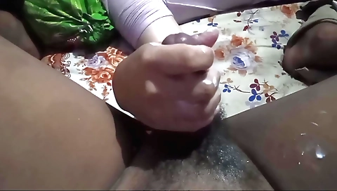 Indian maid gets her pussy fucked by her boyfriend