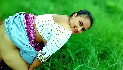 Indian girl is fucked and get wet on the jungle ground