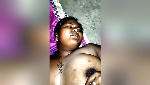 Indian big boobed hottie made a amateur porn movie