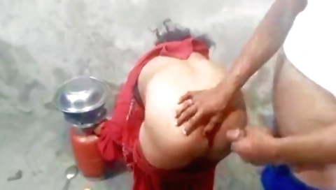 Indian teen on the beach is getting banged by a guy