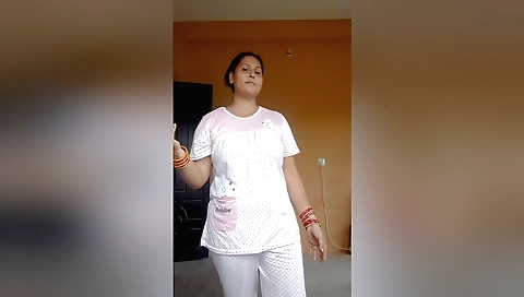 Amateur brunette solo female is happy to be filmed