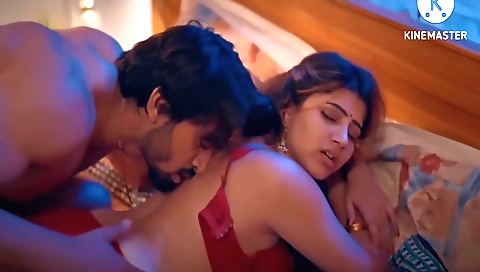 Indian porn movie showing a bimbo giving a handjob