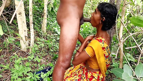 Indian teen and her lover get their pussy fucked outside